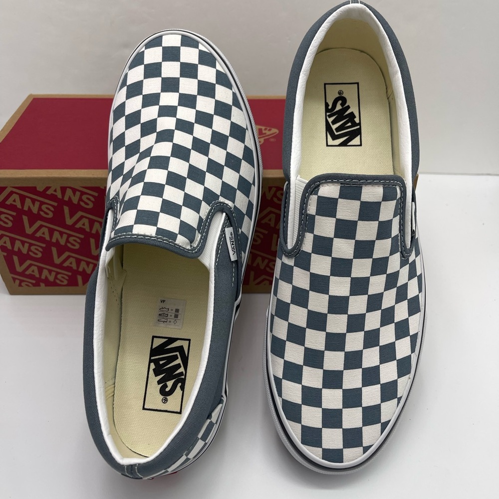 Vans WMNS Sneakers Classic Slip-On
Color Theory Checkerboard
Stormy Weather - Picture 10 of 16